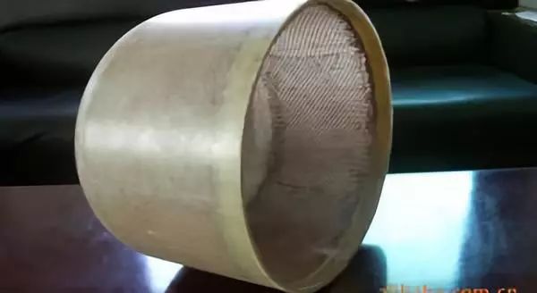 一種的蜂巢構(gòu)造化合資料警報(bào)器地線罩 一種的蜂巢構(gòu)造化合資料警報(bào)器地線罩