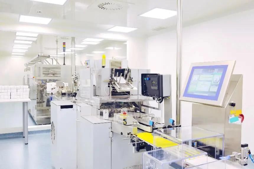 PC的攝像頭模組、電容屏連署部位、按鈕部位、光驅(qū)感應(yīng)磁頭、接收天線等部位，均有FPC電路板的影子