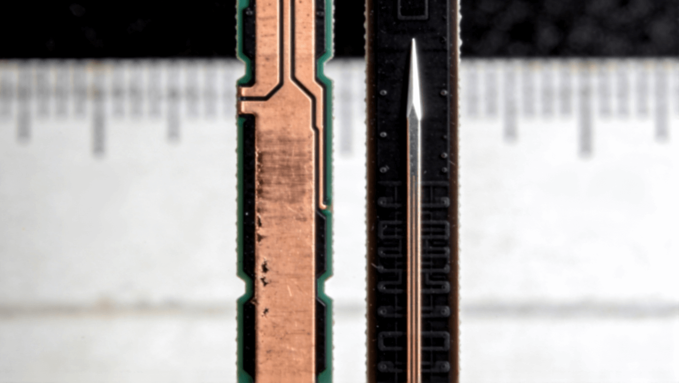 傳統(tǒng)PCB線路與IC載板超細線路的微距精度對比特寫